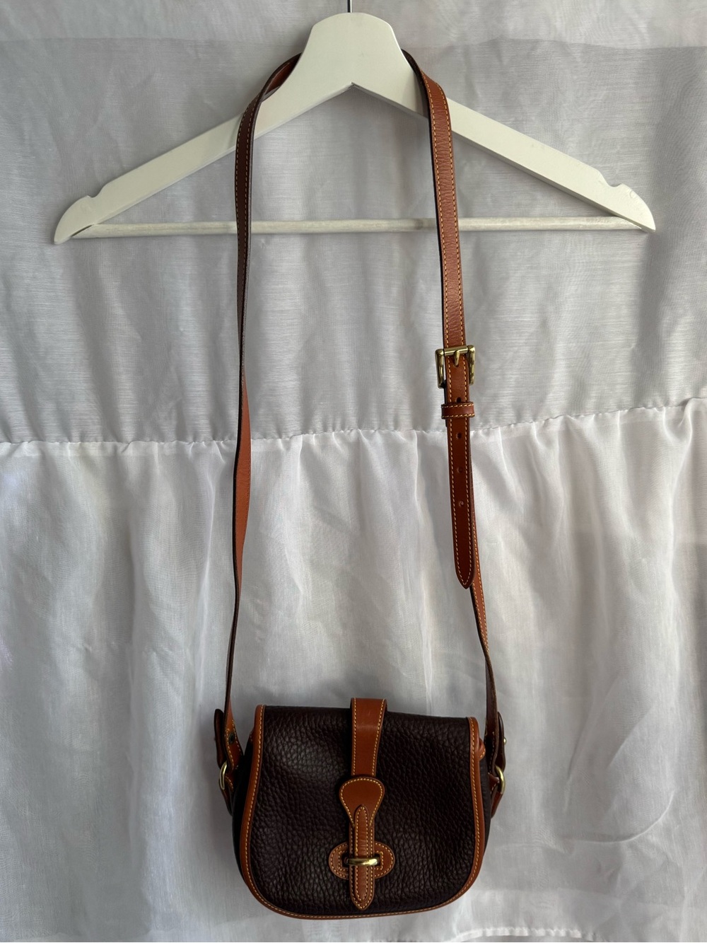 Dooney & Bourke Vintage Crossbody Bag - Picture 2 of 10